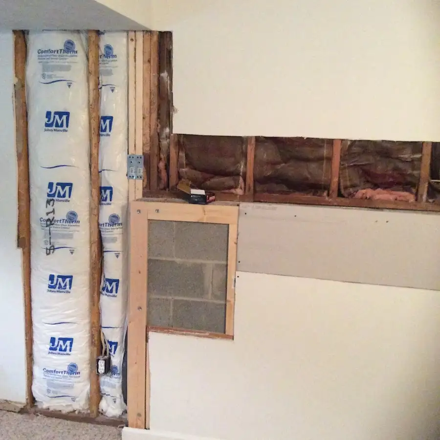 Wall insulation replacement during Structural Drying in Breaux Bridge